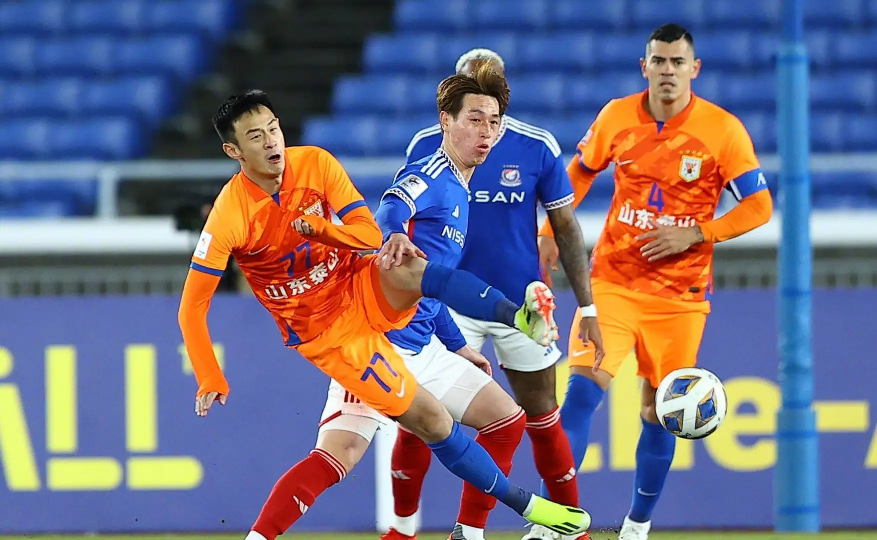 赛前NBA常规赛焦点战；山东泰山迎来里程碑；赛场秩序良好；临场指挥获称赞