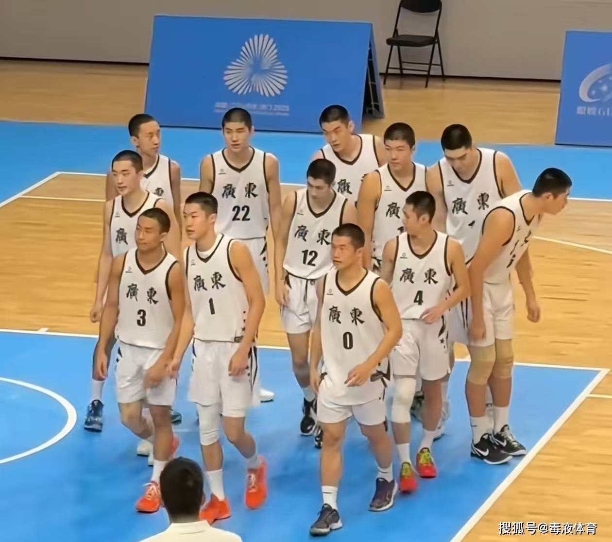 金年会-体院武校俊辉中校父子