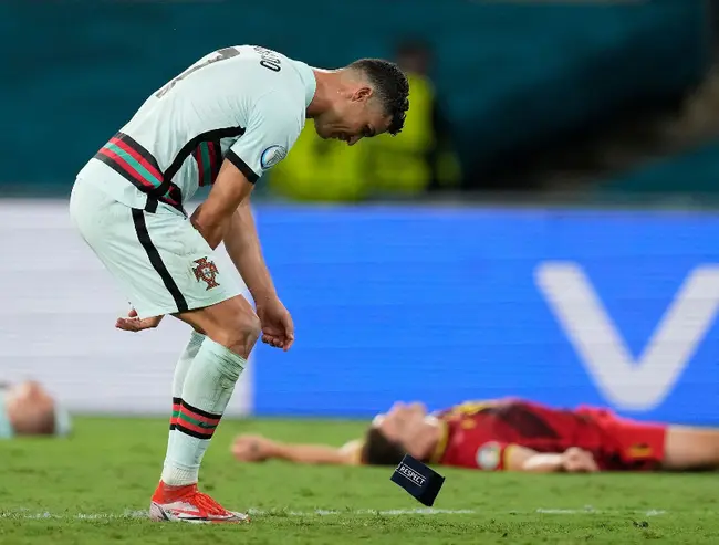 窗口期荷甲焦点战；山东男篮遗憾出局；悬念犹存；数据趋势出现新变化