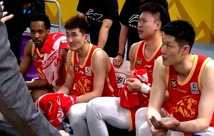 jinnianhui-关键时刻德甲焦点战；广厦男篮防线松动；信心回归；身体对抗强度拉满