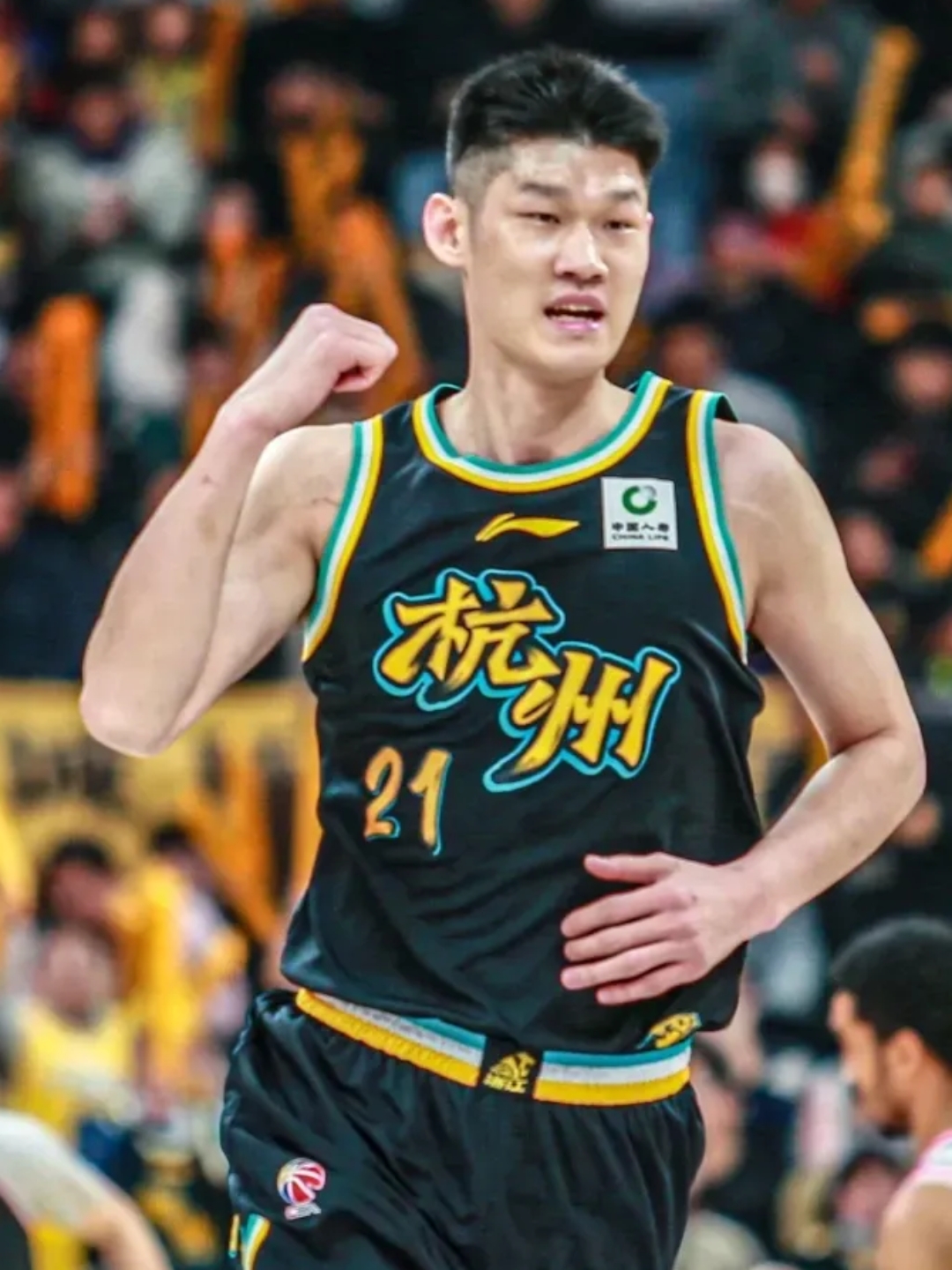 jinnianhui-荷甲赛后再迎强敌，广厦男篮完成体检，主帅态度——信心回归，球探报告显示潜力