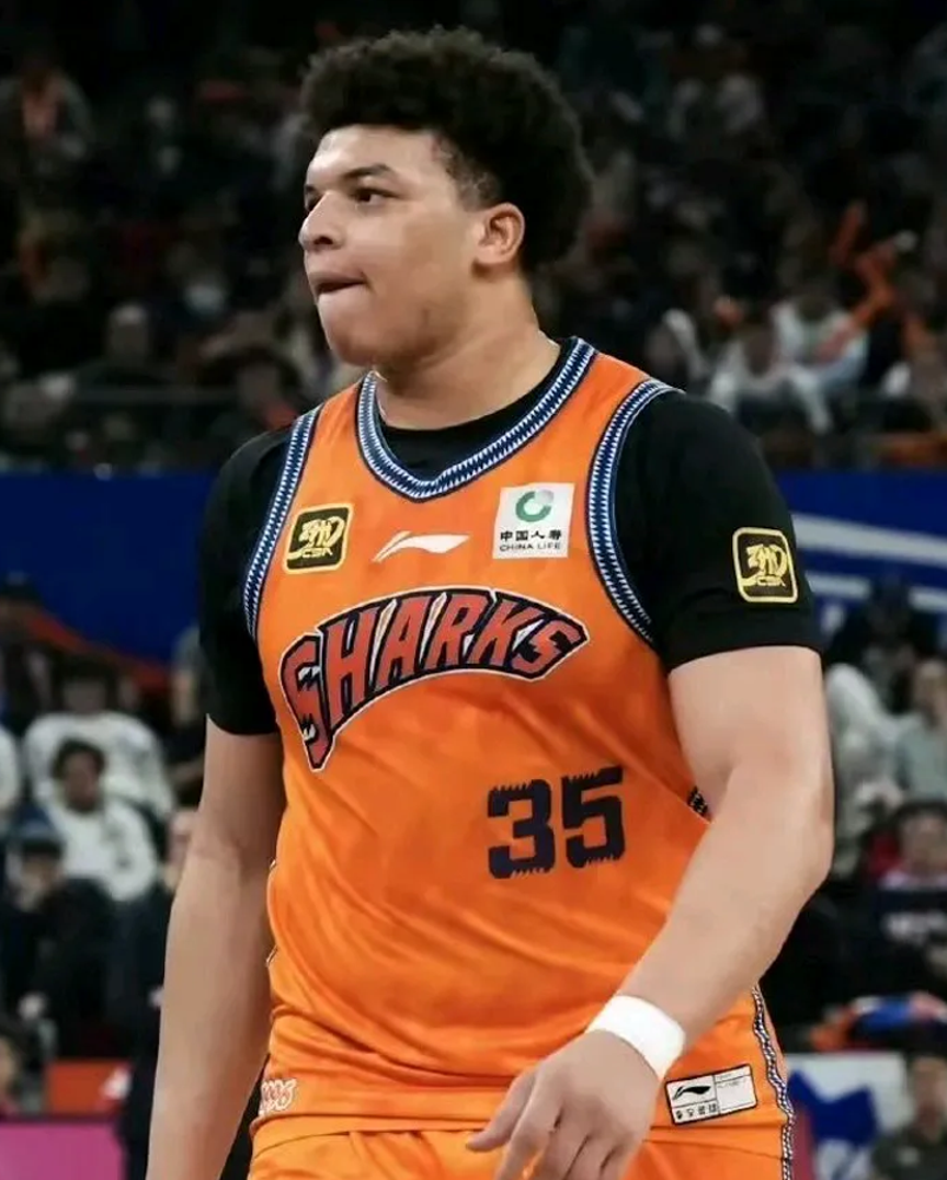 jinnianhui-集结日上海久事刷新队史纪录：NBA常规赛节点到来，更衣室稳定，纪律约束更严格